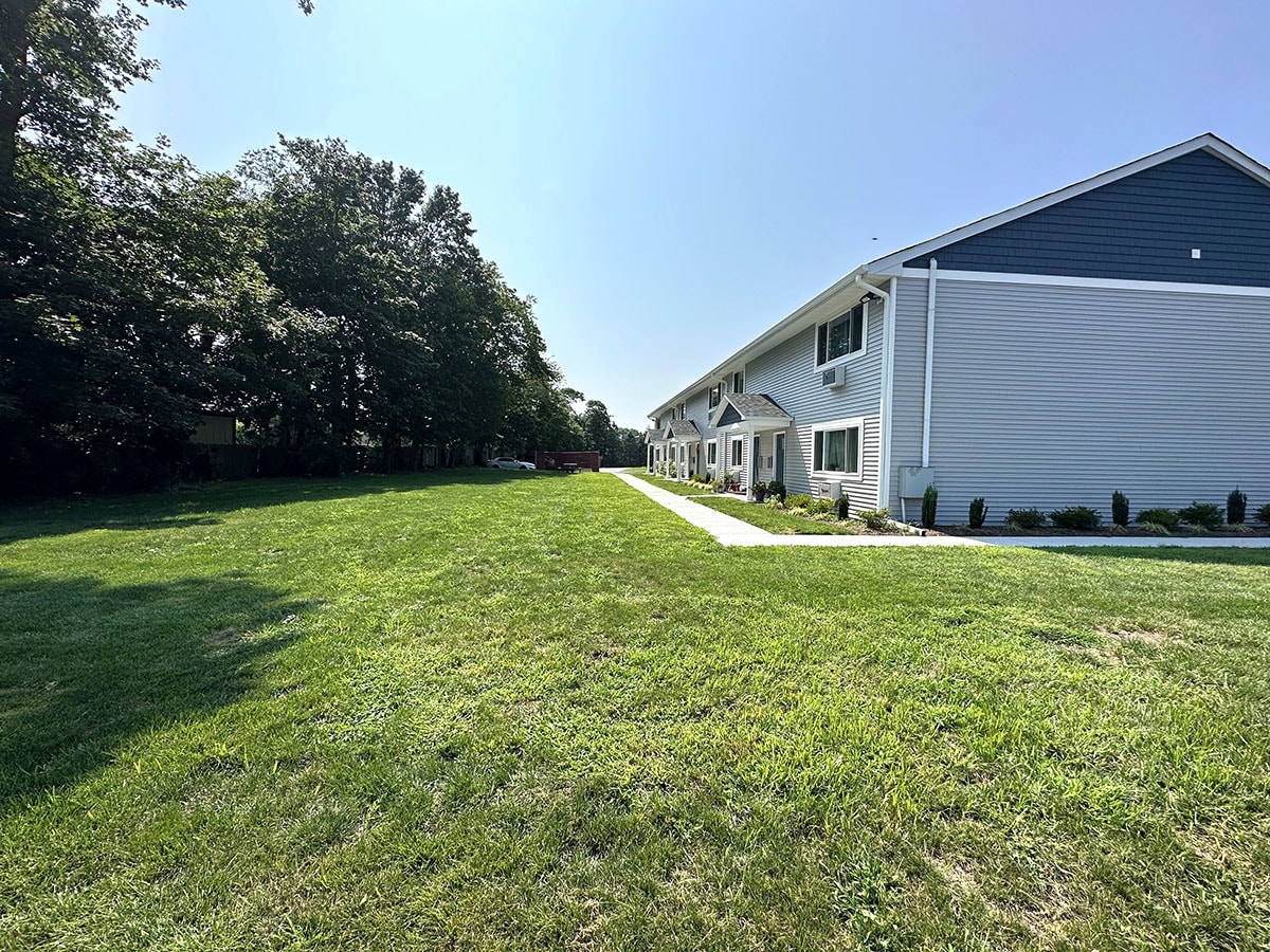 Apartments for Rent in Sayville Brookwood at Sayville